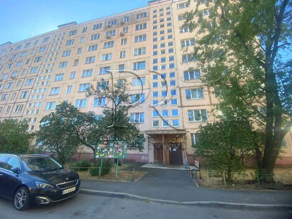 Квартира. Киев, проспект Тракторостроителей.