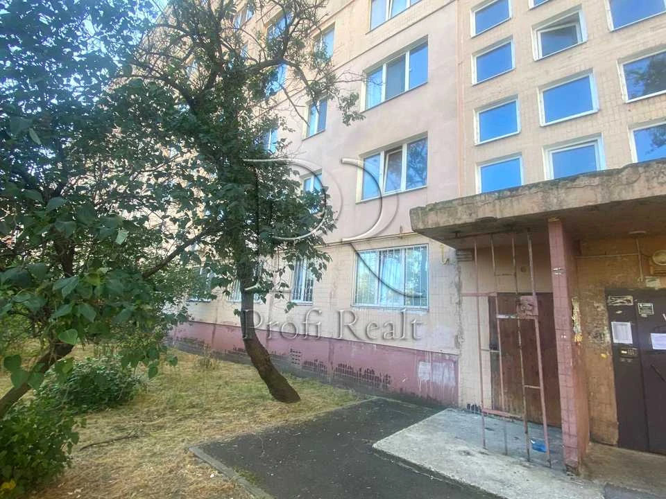 Квартира. Киев, проспект Тракторостроителей.
