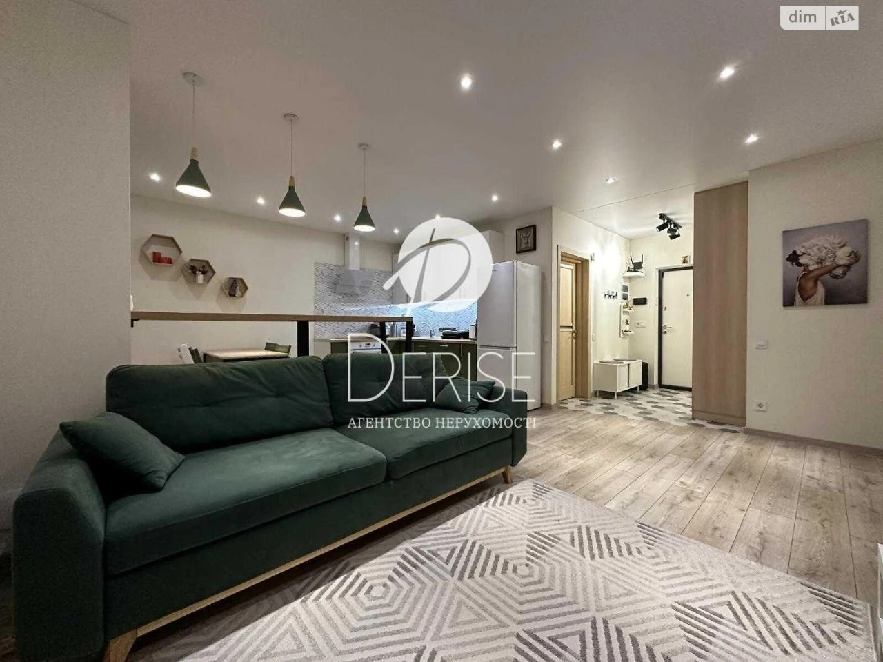 Sale of Apartment in Holosiiv