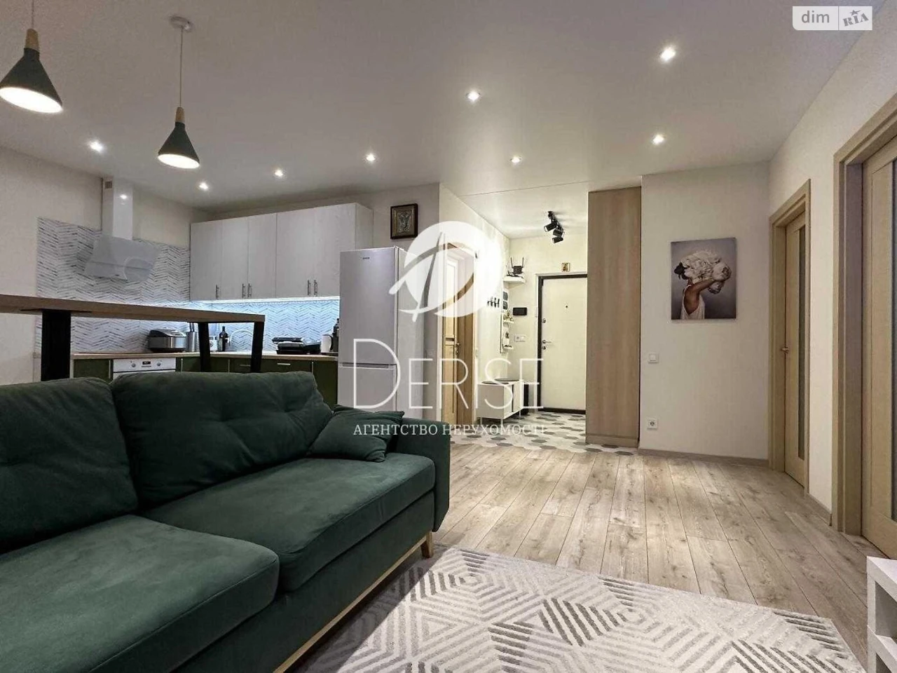 Sale of Apartment in Holosiiv