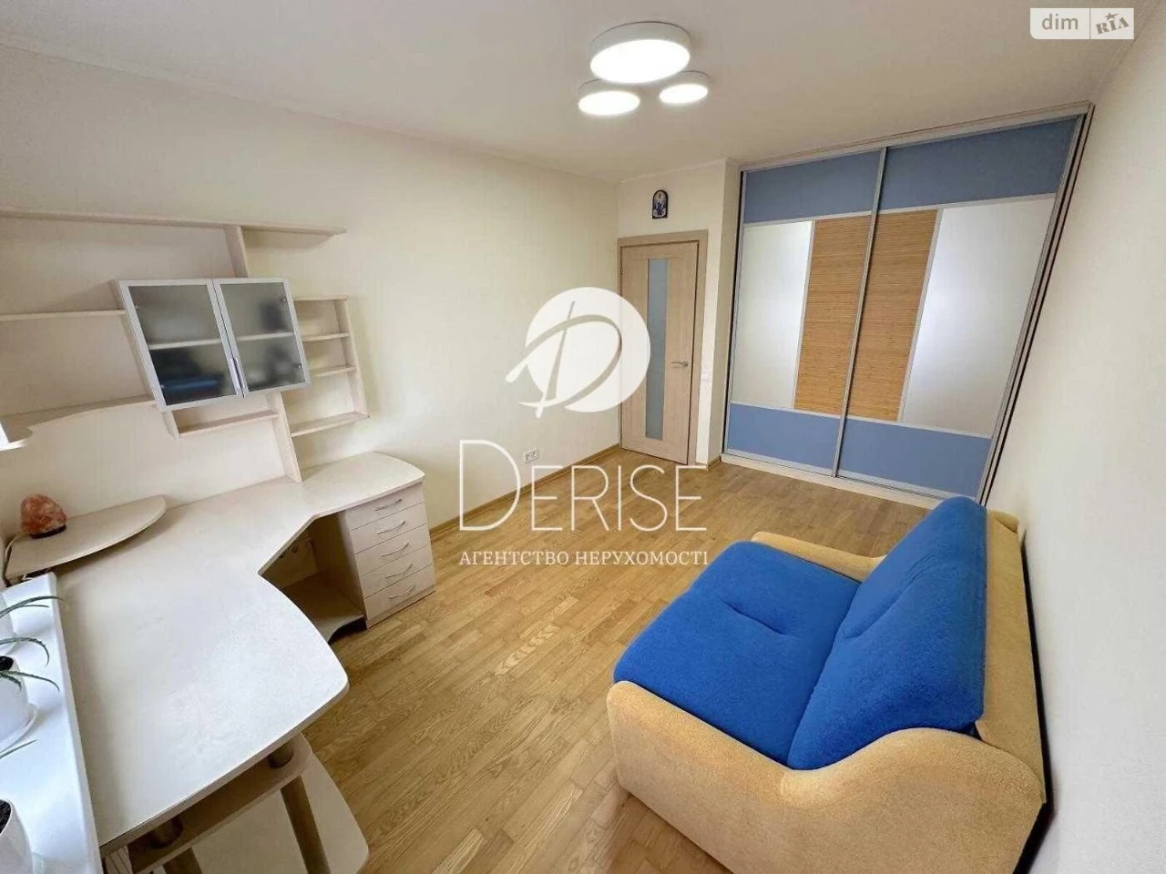 Sale of Apartment in Holosiiv