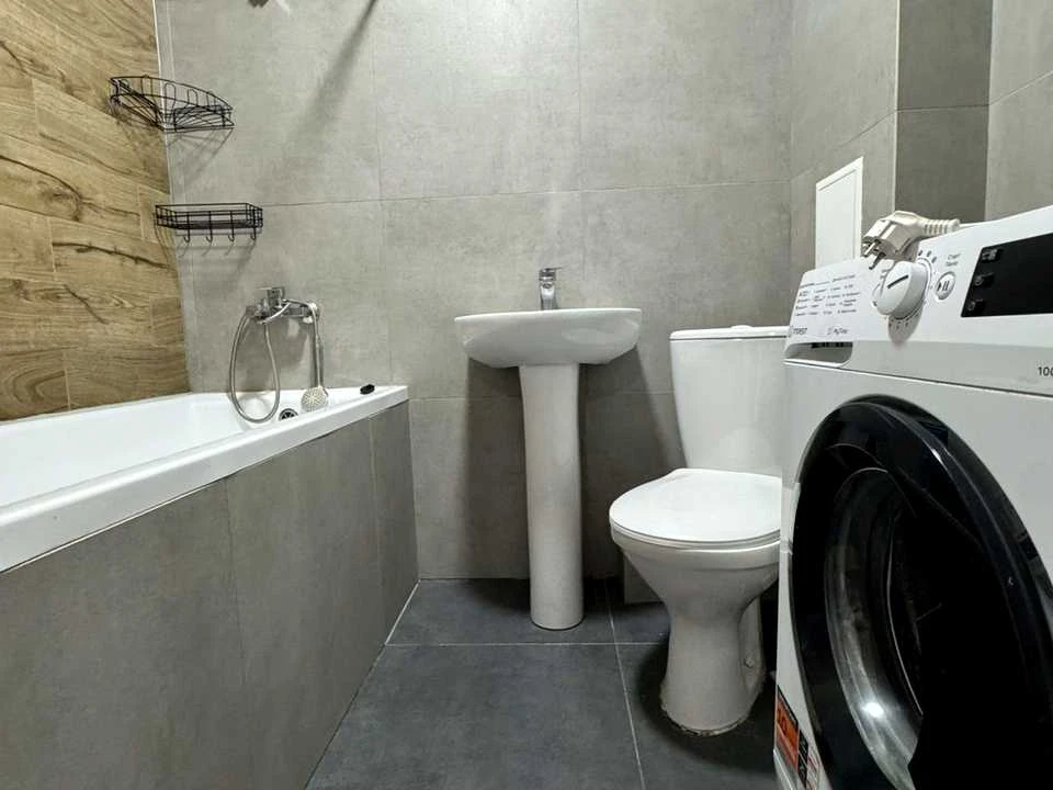 Apartment. Dnipro, Heroiv prospekt