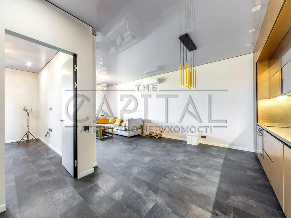 Apartment. Kyiv, Laboratory Street