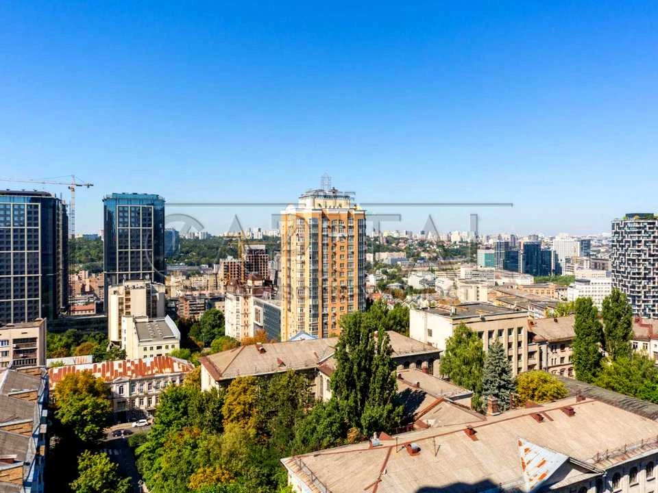 Apartment. Kyiv, Laboratory Street