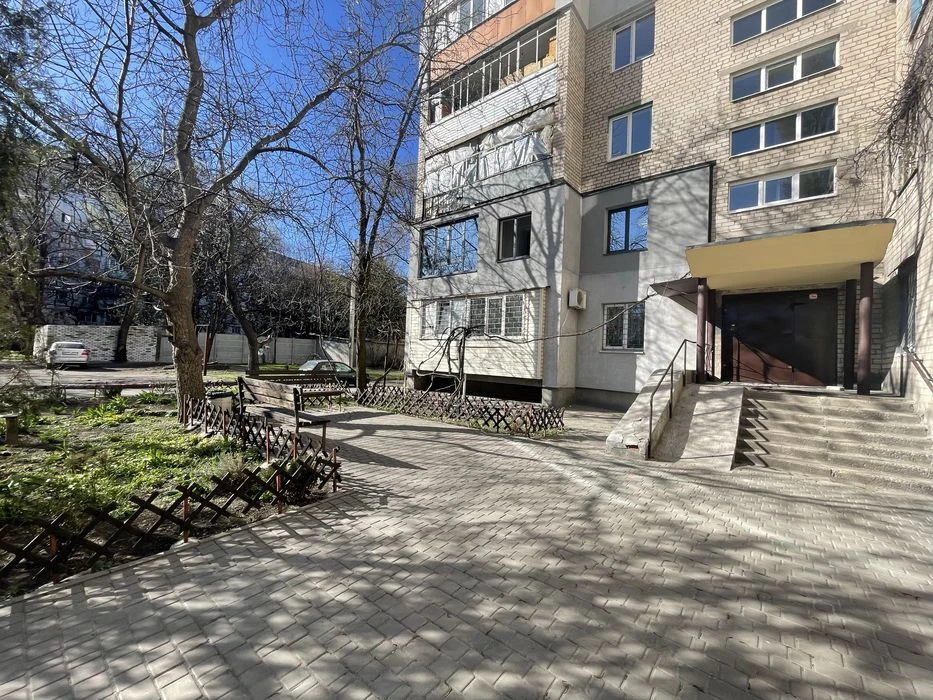 Продам 3 комнатную квартиру Гагарина/Даффи