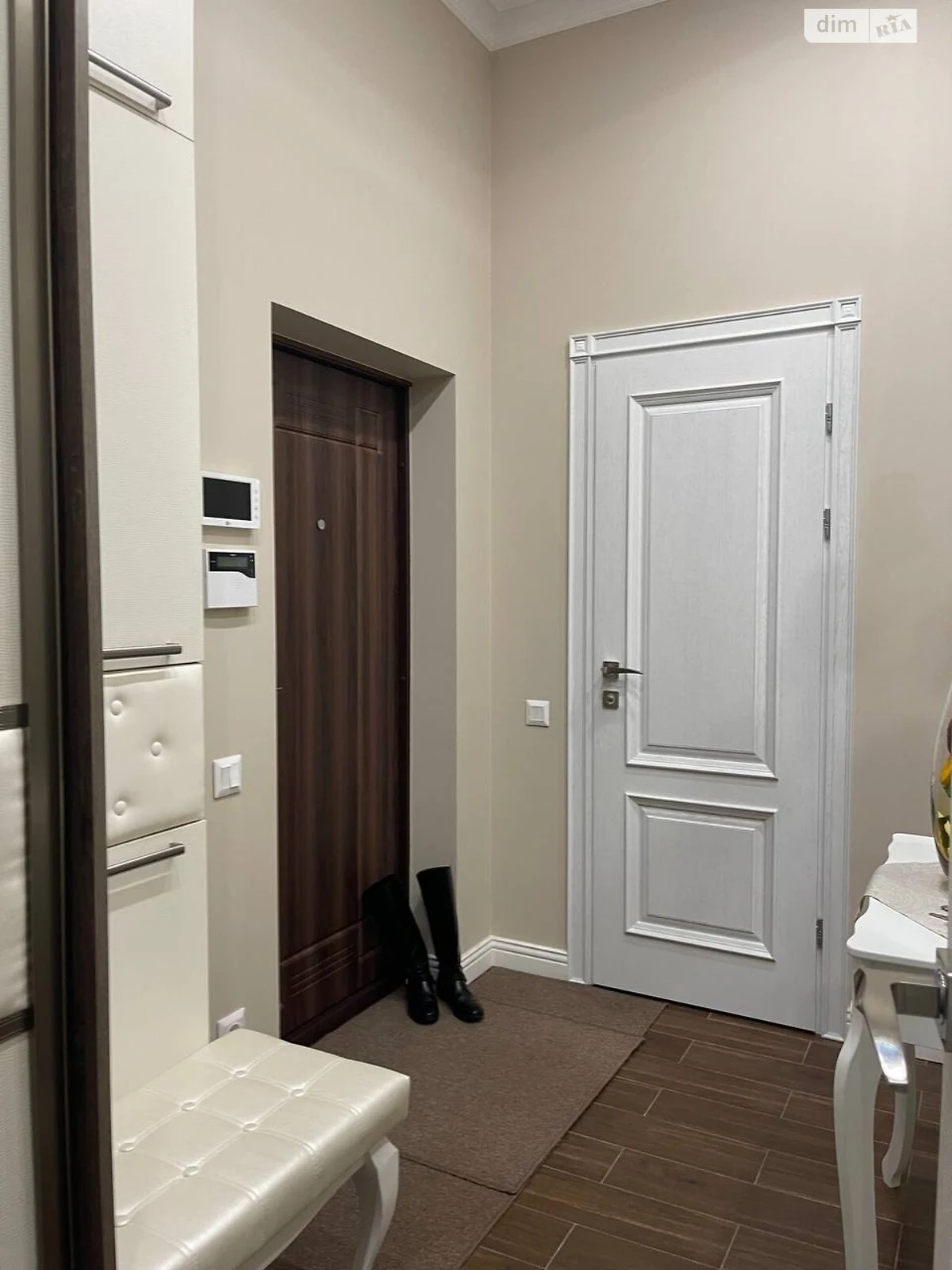 Sale of an Apartment in Podzamche