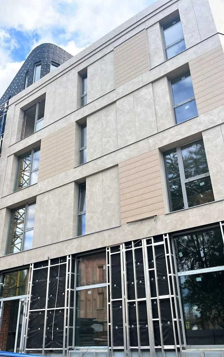 2-кімн. 74,4 м² | ЖК D2 | 6/6 | Балкон 17,13 м² | $192 000