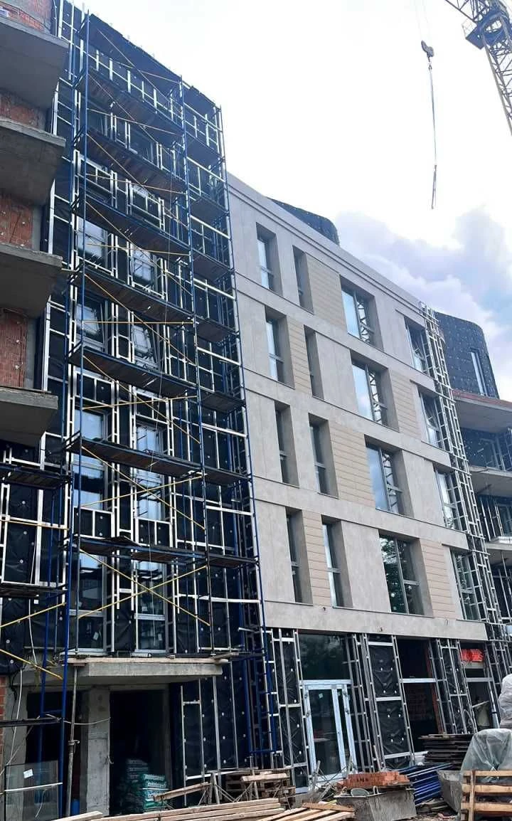 2-кімн. 74,4 м² | ЖК D2 | 6/6 | Балкон 17,13 м² | $192 000