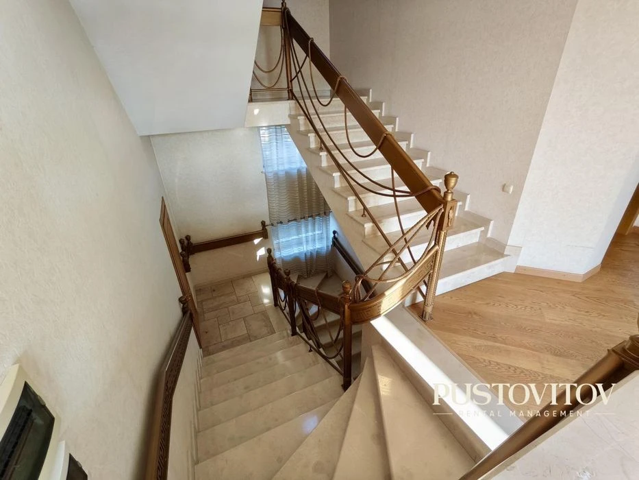 Sale of the house of Akademin Vavilov/Vyrskyi (no commission)