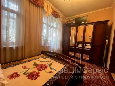 Квартира. Київ, Ярославська вул.