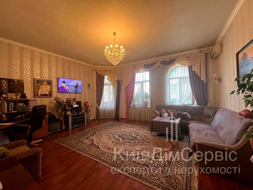 Квартира. Київ, Ярославська вул.