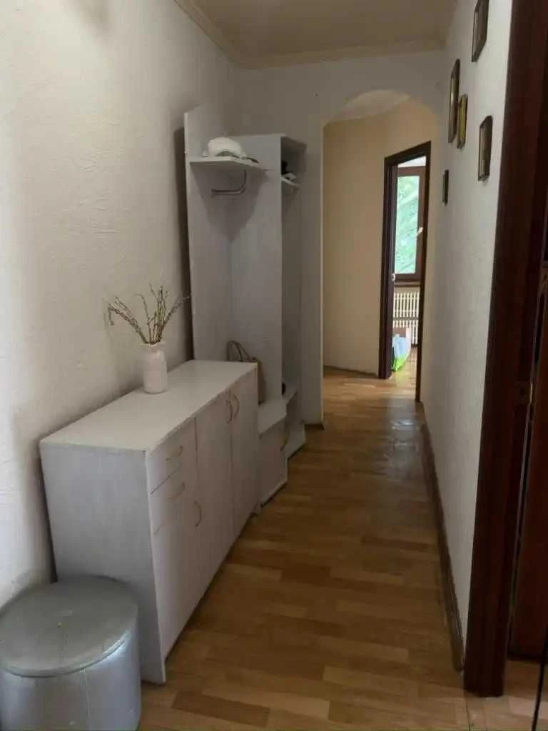 For Sale 3-Bedroom Apartment on Victory Kodak Prospect Heroev!