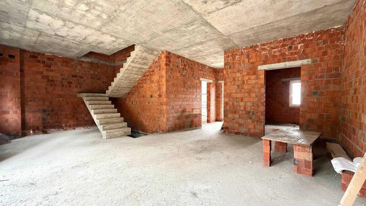 Sale of premium cottages in Lviv with access to Brokhovits