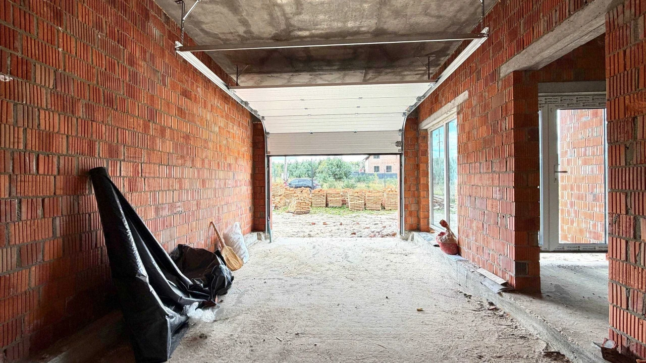 Sale of premium cottages in Lviv with access to Brokhovits