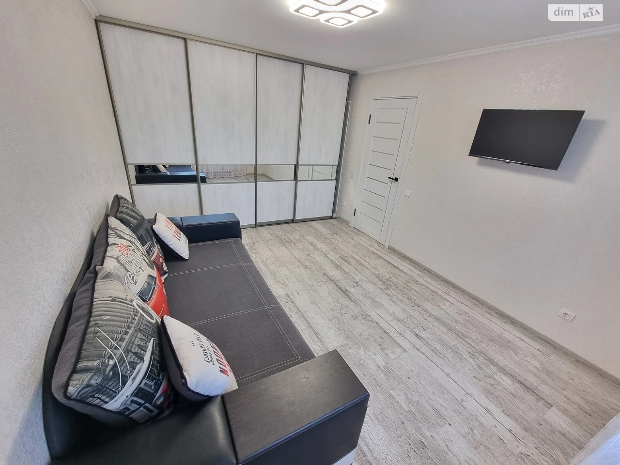Long-Term Rental Apartment in Zamoстя