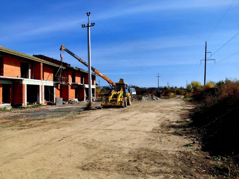 Продается участок в г. Ужгород, 20 сотин с фасадом 40 м