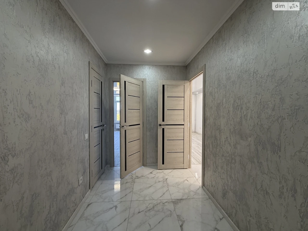 Sale of Apartment in Canada