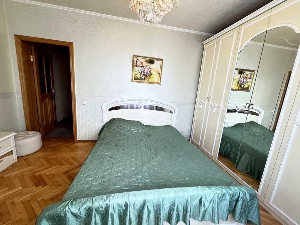 Квартира. Київ, Олександра Кониського вул.