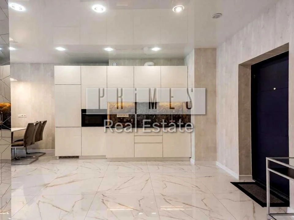 Квартира. Михайла Бойчука, 68 м²