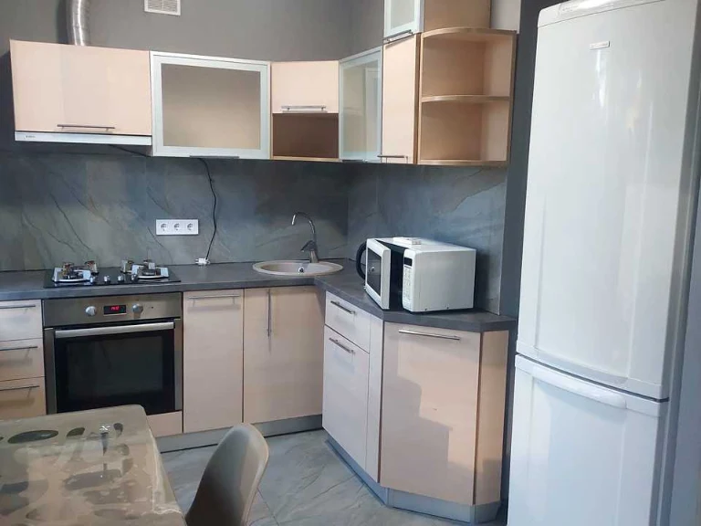 Apartment. Kyiv, Orikhovatska St.
