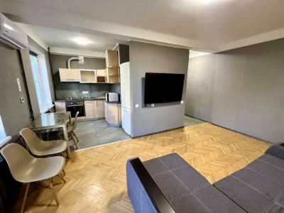 Apartment. Kyiv, Orikhovatska St.