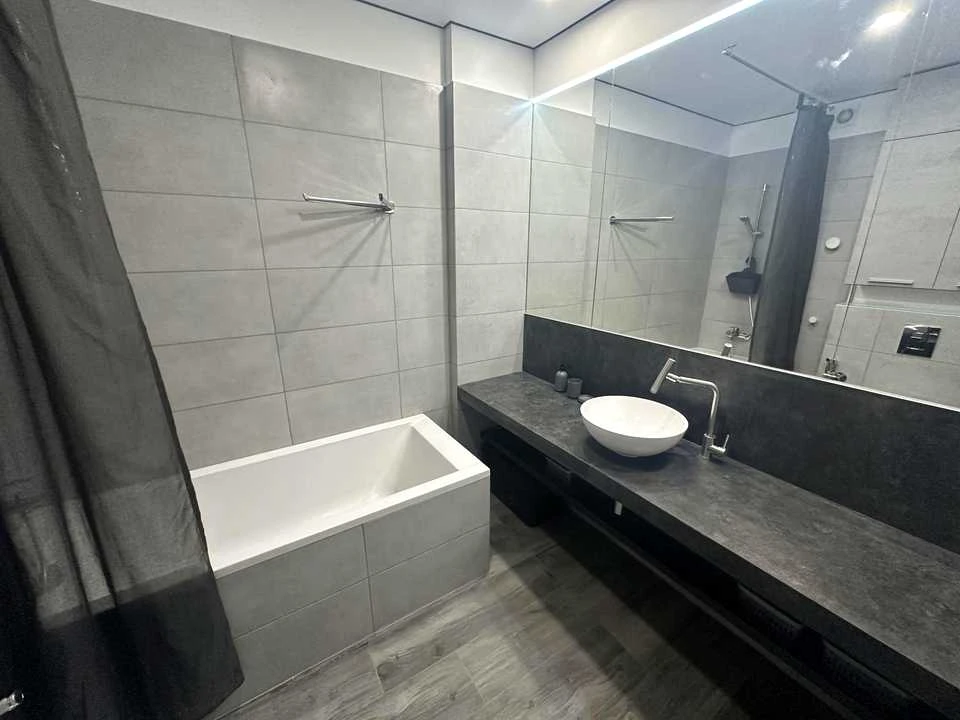 Apartment. Brothers Chybineyeho St., Kyiv
