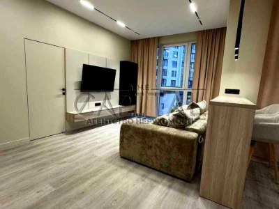 Apartment. Kyiv, Novospekersky Prospekt.
