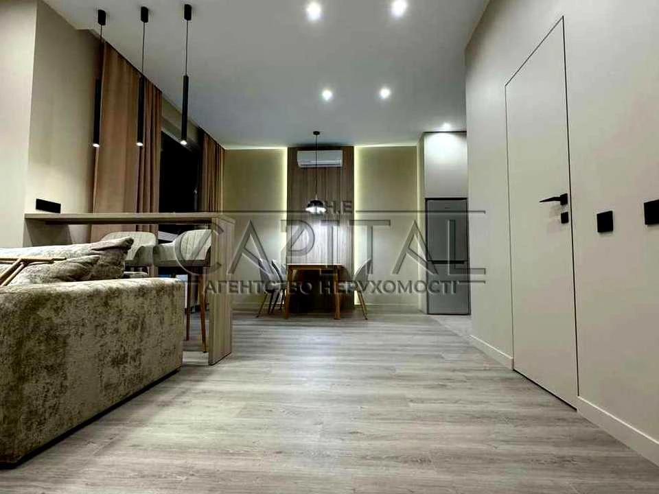 Apartment. Kyiv, Novospekersky Prospekt.