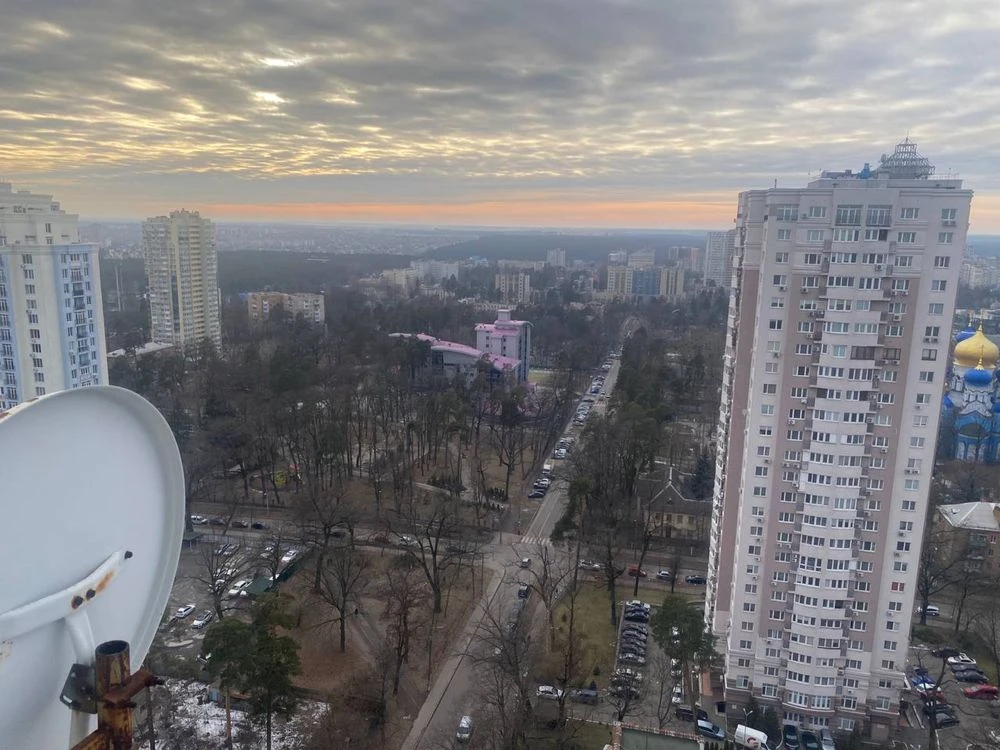 Терміновий Торг Продаж 3к квартири ремонт метро вул.Львівськ