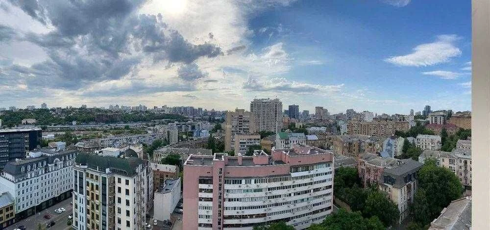 Центр клубный дом 80 м² ЖК Resident Concept House