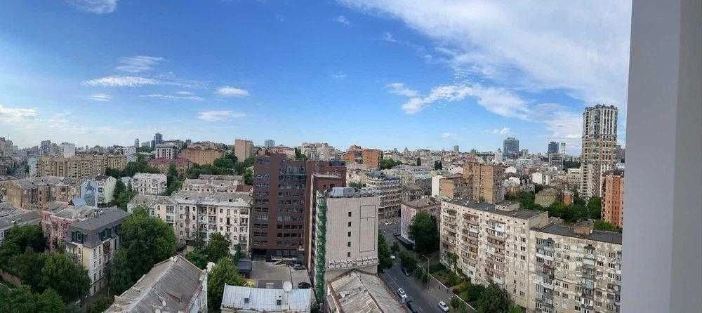 Центр клубный дом 80 м² ЖК Resident Concept House