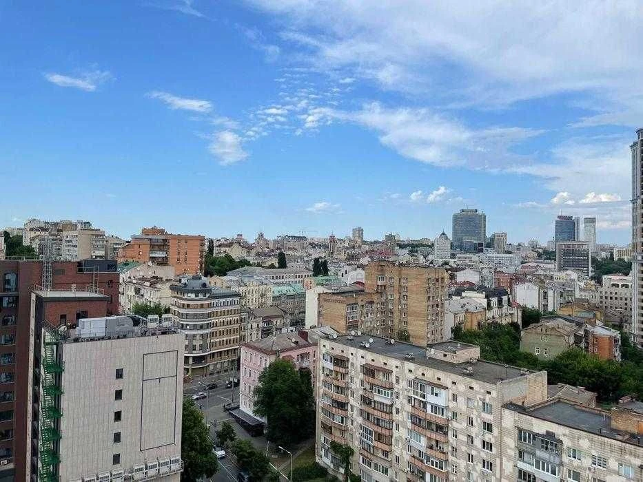 Центр клубный дом 80 м² ЖК Resident Concept House