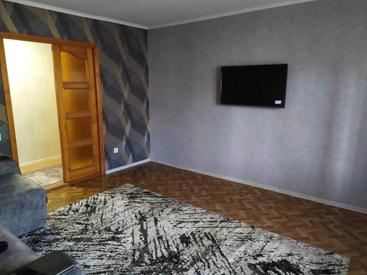 Продажа 3-комнатной квартиры, ул. Усенко 15, Левобережье