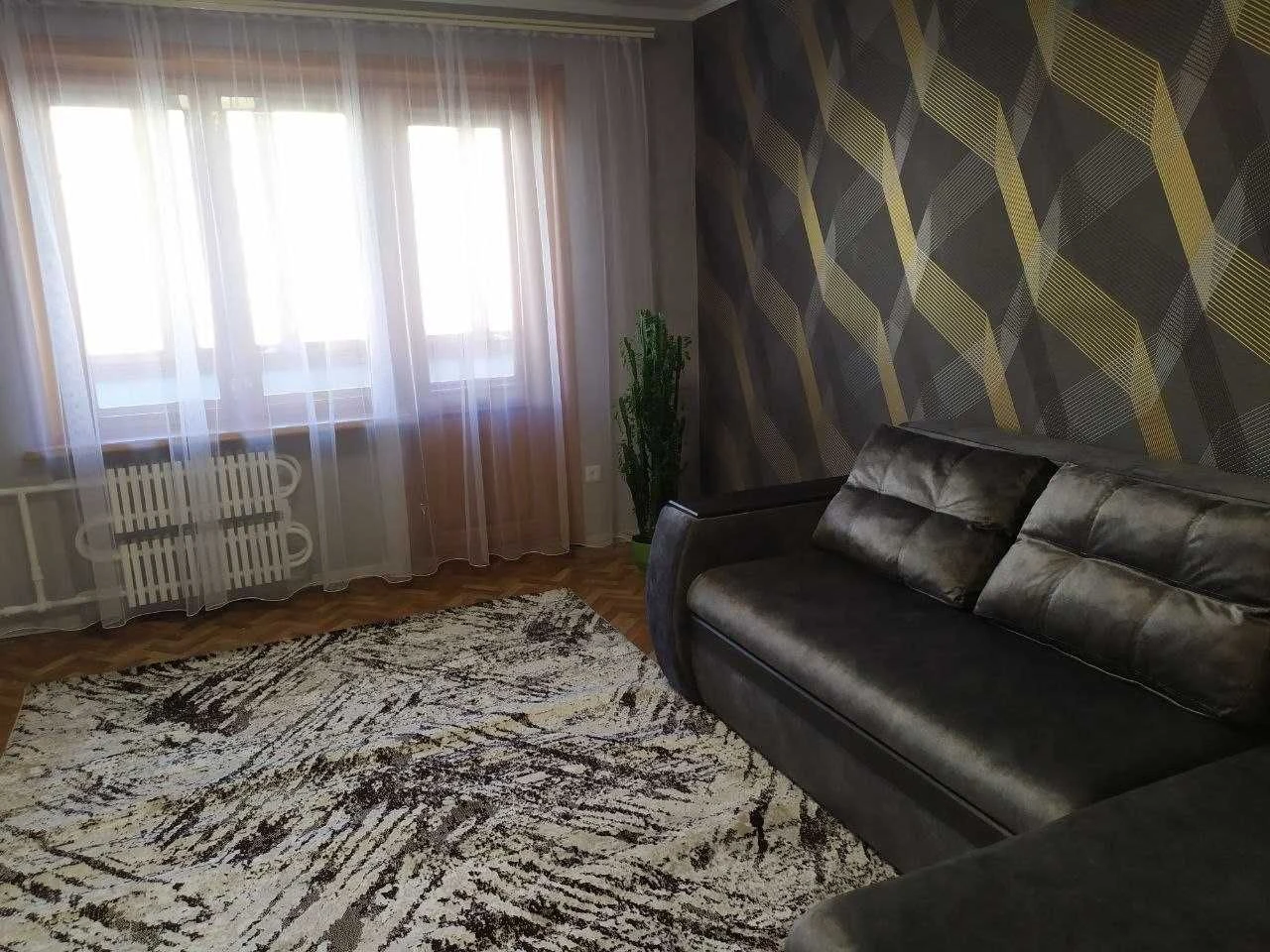 Продажа 3-комнатной квартиры, ул. Усенко 15, Левобережье
