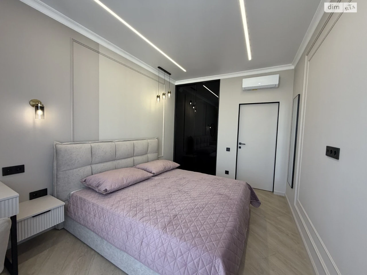 Sale of Apartment in Primorsky District