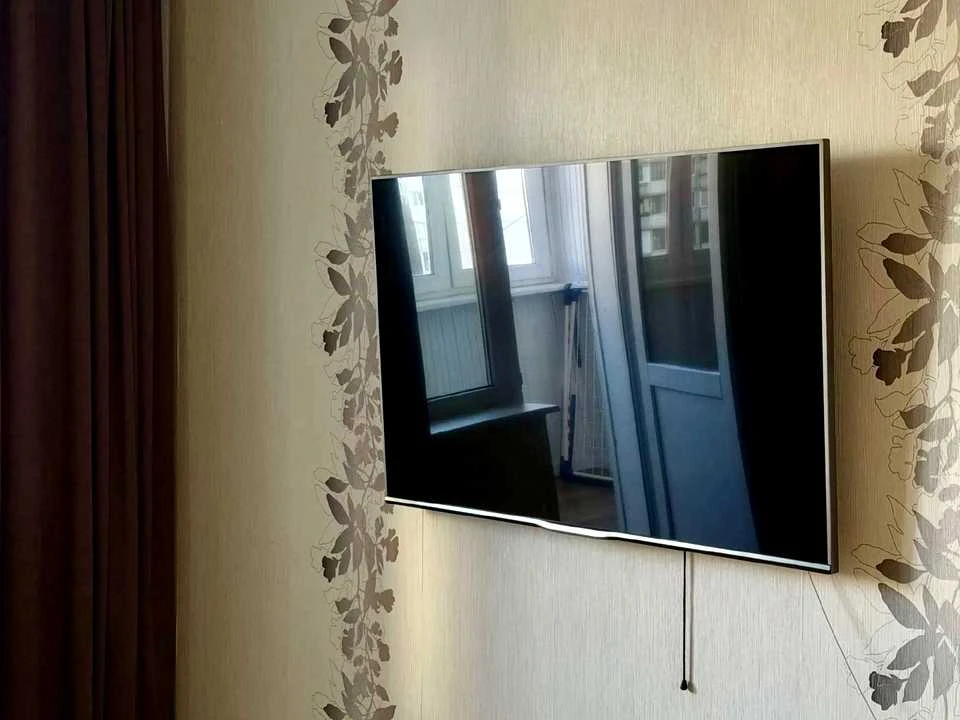 2-room apartment. Alexander Misyuga St., Kyiv