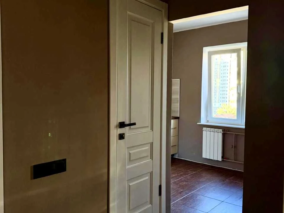 2-room apartment. Alexander Misyuga St., Kyiv