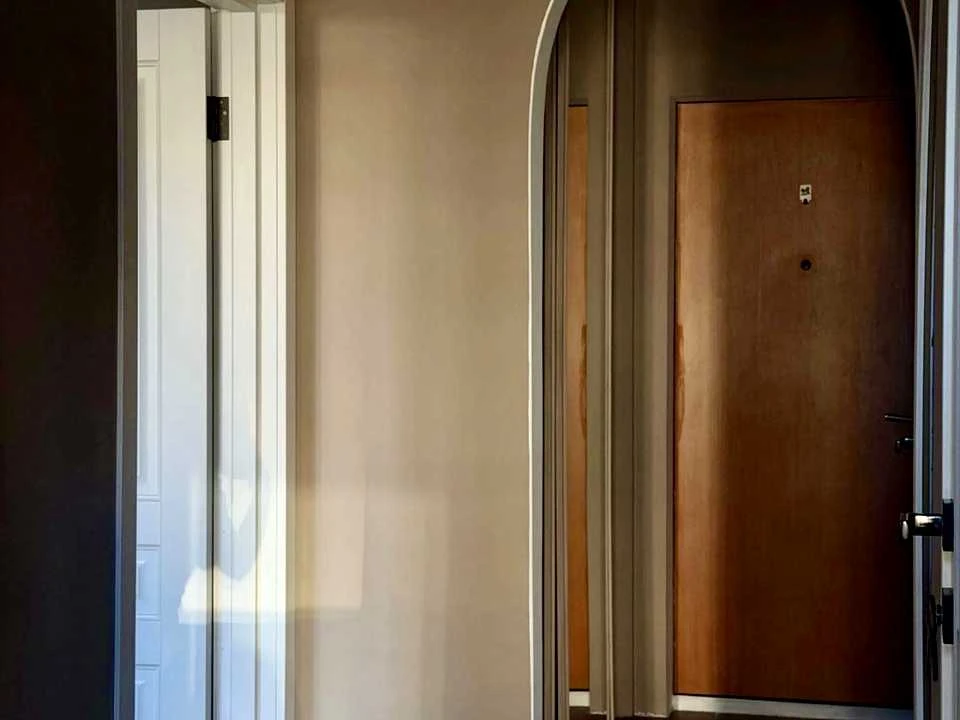 2-room apartment. Alexander Misyuga St., Kyiv