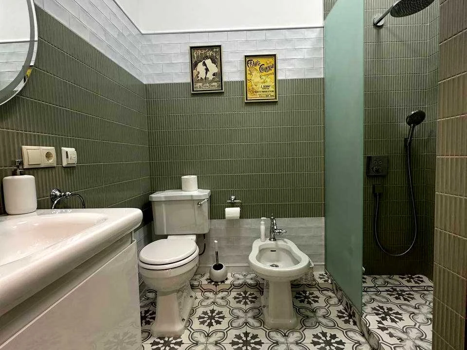 Four-room apartment. Odessa, Nechiporenko street.