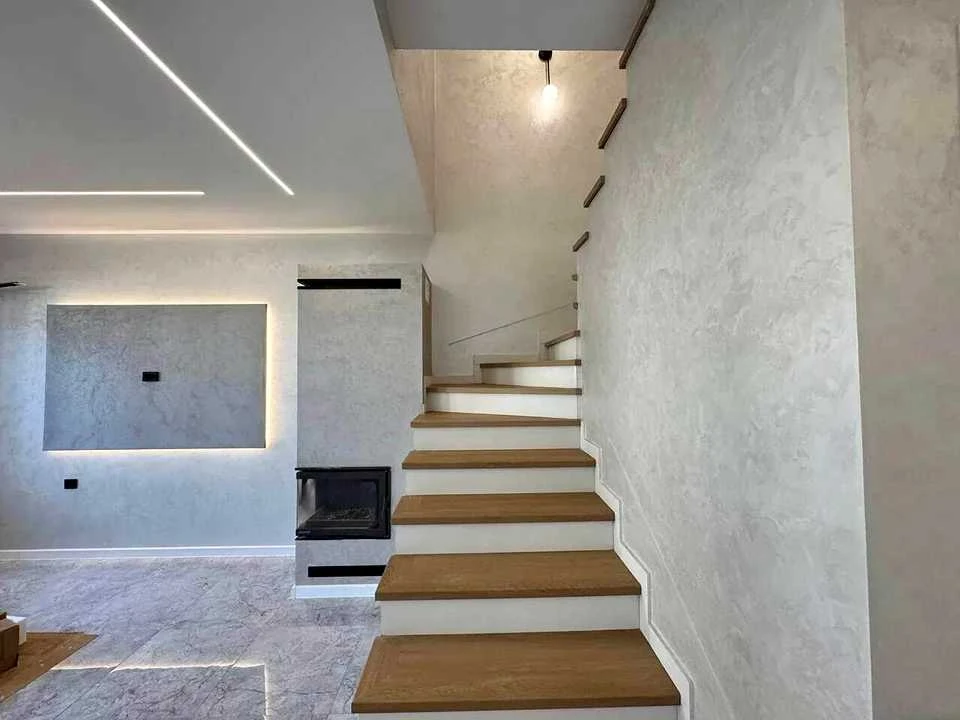 House. Ivano-Frankivsk, Buzkova