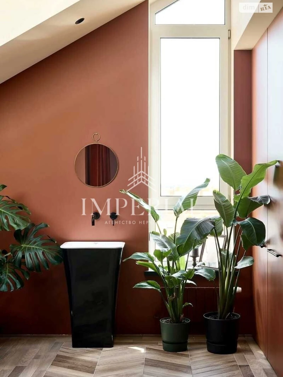 Long-Term Rental Apartment Dniprovsky