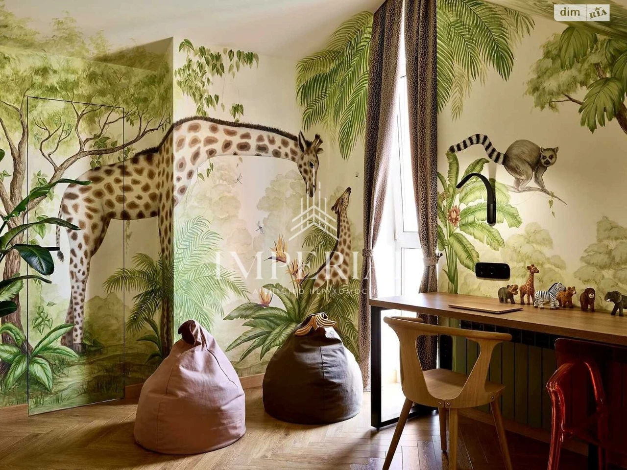 Long-Term Rental Apartment Dniprovsky