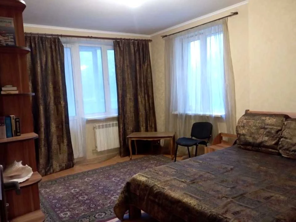 2-room apartment. Kyiv, Mykoly Rudenko boulevard.