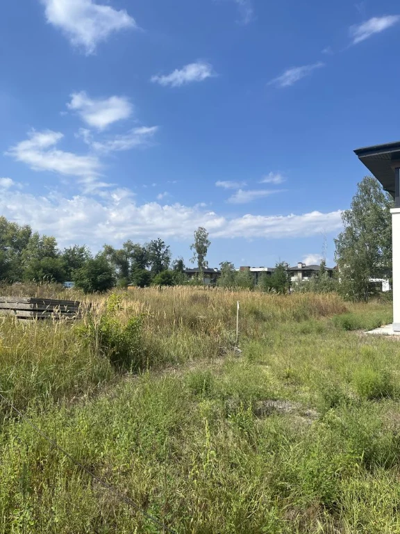 Осокорки! вул. Прирічна. Терміновий продаж ділянки!