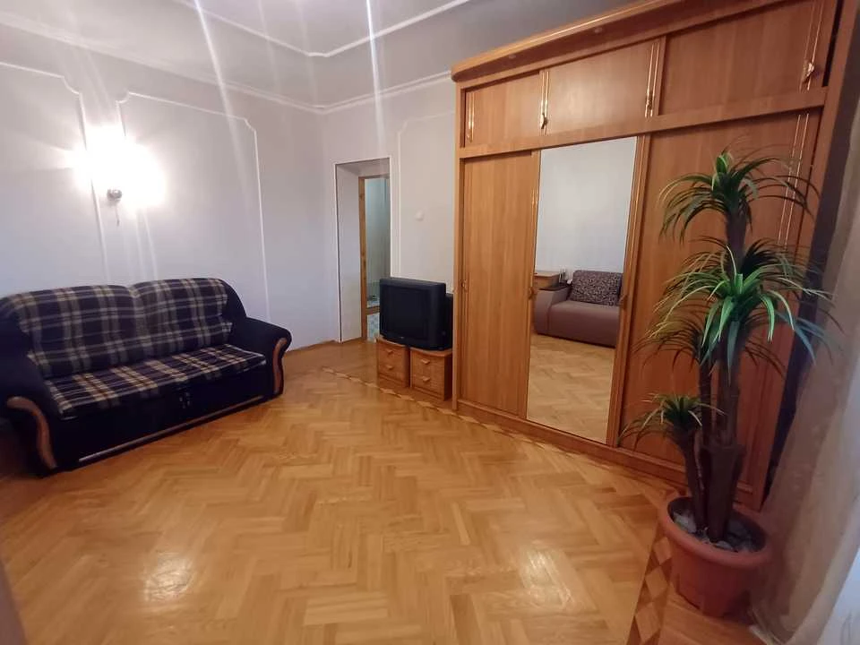 Квартира. Харків, Лебединська вул.