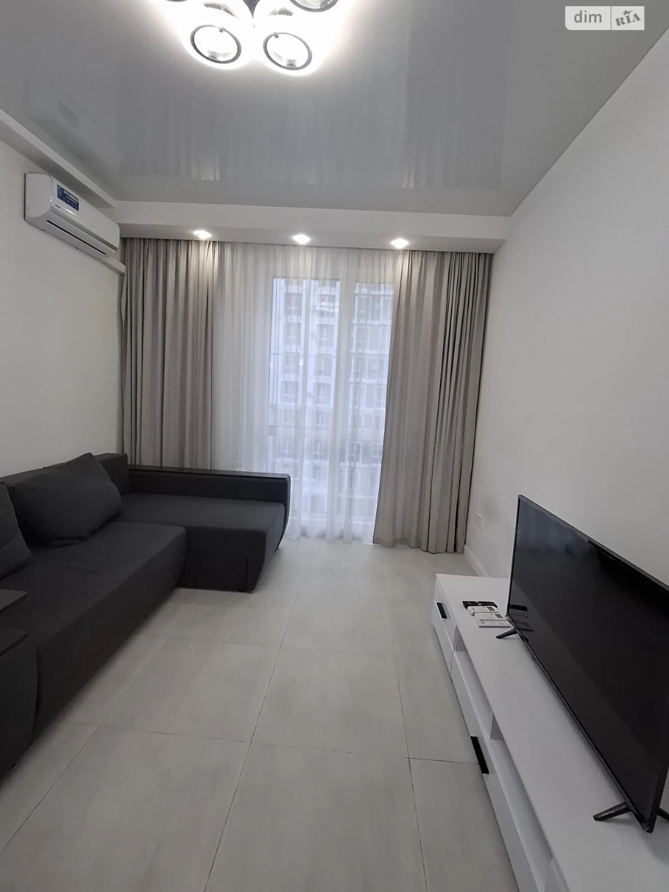 Long-Term Rent Apartment, Holosiiv