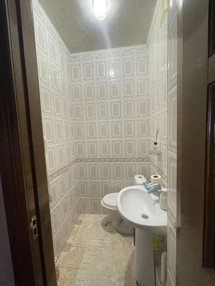 Sale of a 3-room apartment in Verstavbudilnikov Street 3