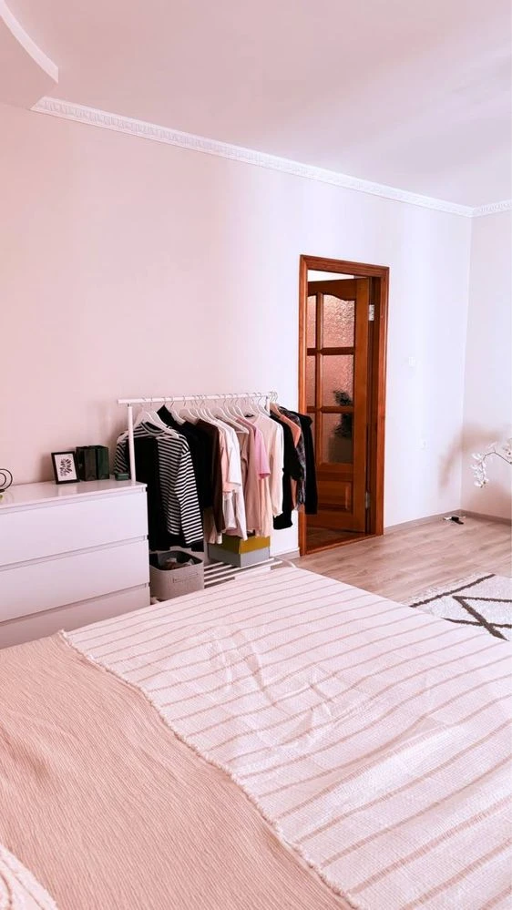 Sale of a 3-room apartment in Verstavbudilnikov Street 3