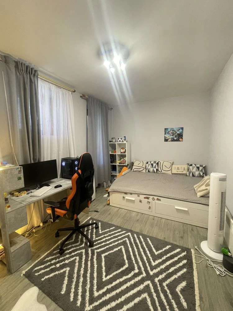Sale of a 3-room apartment in Verstavbudilnikov Street 3