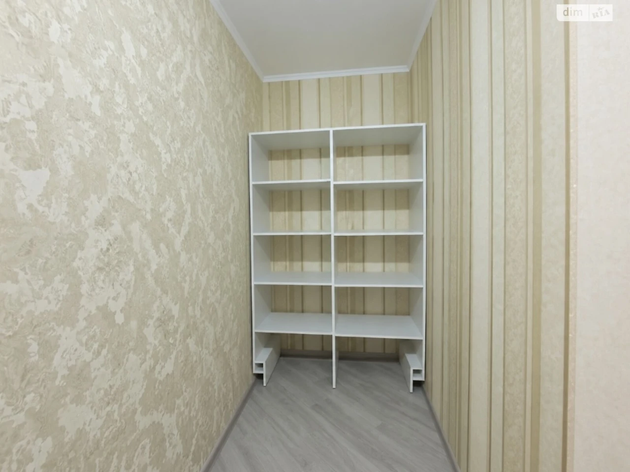Long-Term Rental Apartment Near the Estate